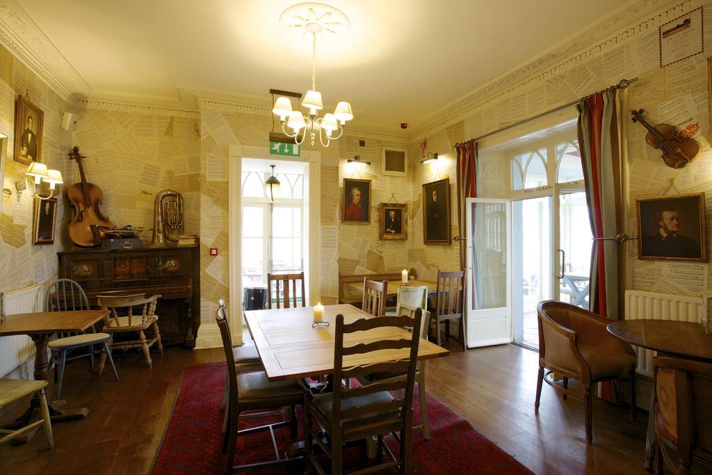 The Ness Bed & Breakfast Тинмут Екстериор снимка
