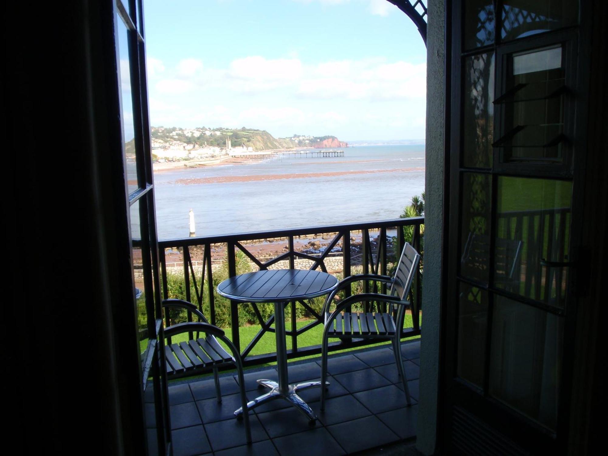 The Ness Bed & Breakfast Тинмут Екстериор снимка